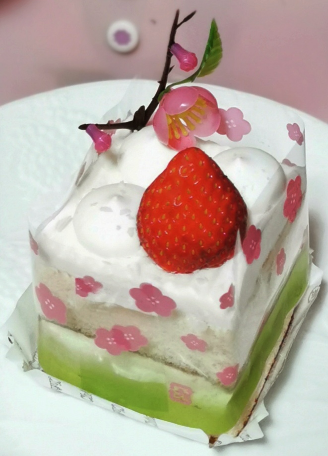 シャトレーゼのひな祭りケーキ