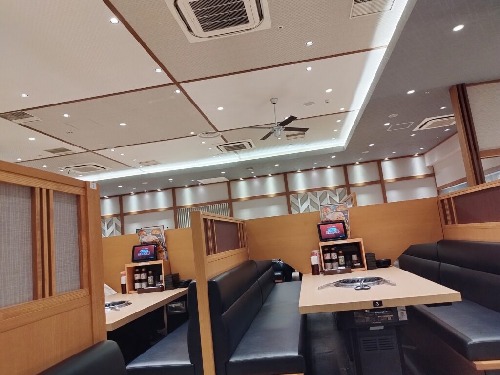 カルビ大将の店内