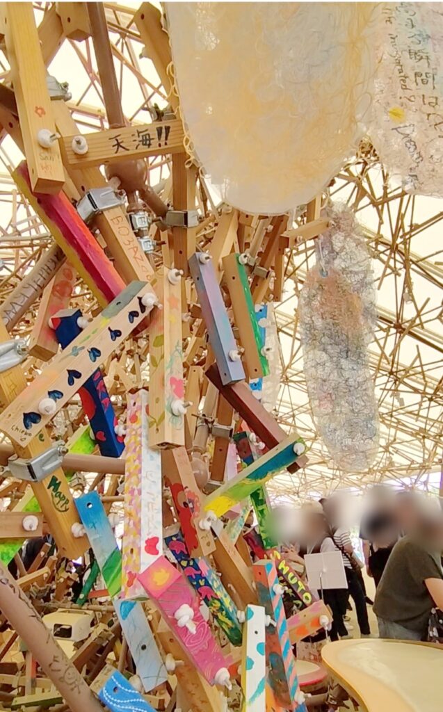 いのちの遊び場クラゲ館内のアート