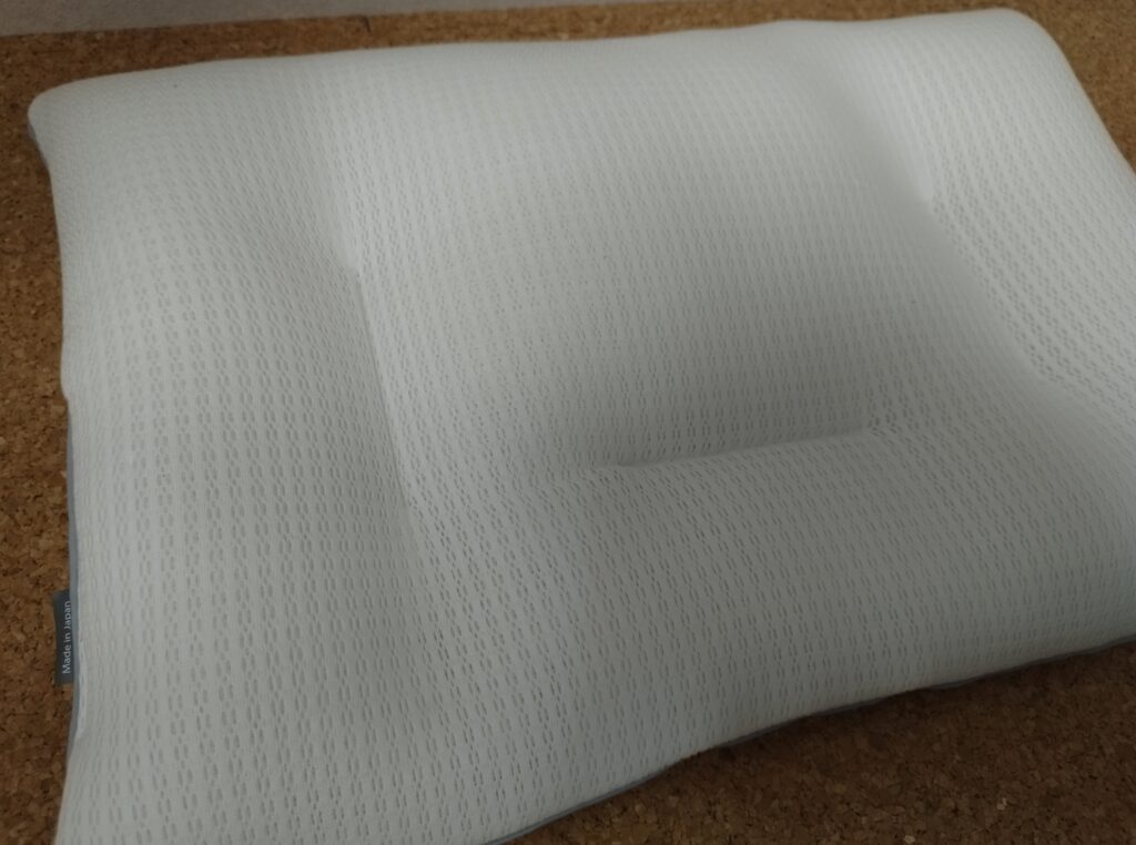 呼吸する小学生の枕【エスメラルダ】の本体裏面