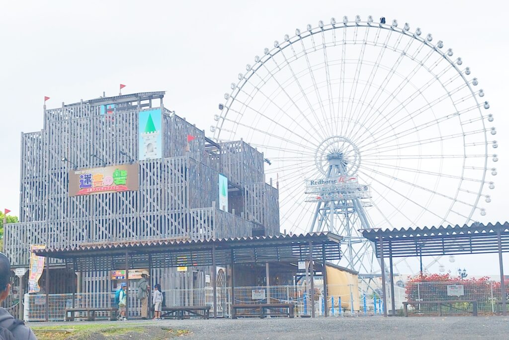 万博記念公園・巨大立体アスレチック迷路「迷宮の砦」