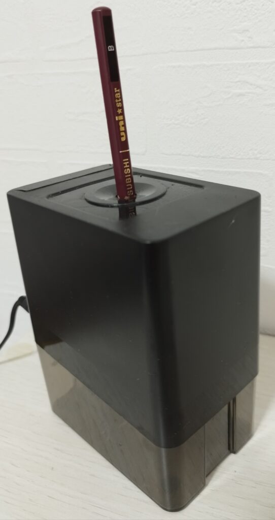 電動鉛筆削り ケズリ君