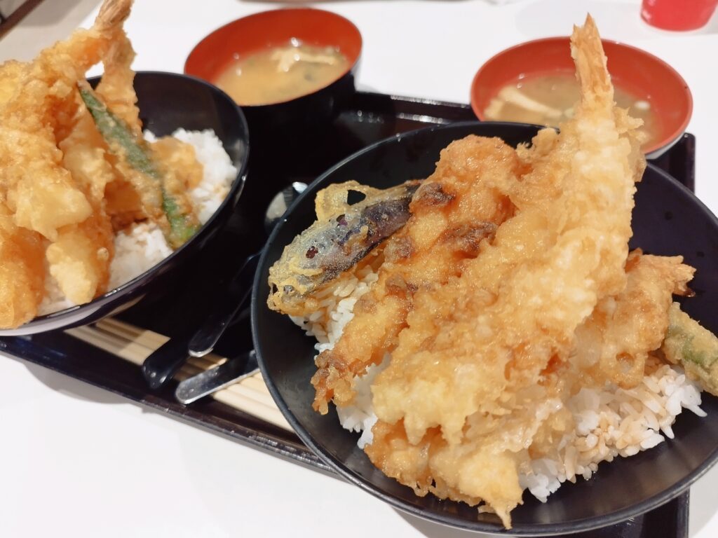 揚げ天まるの上天丼