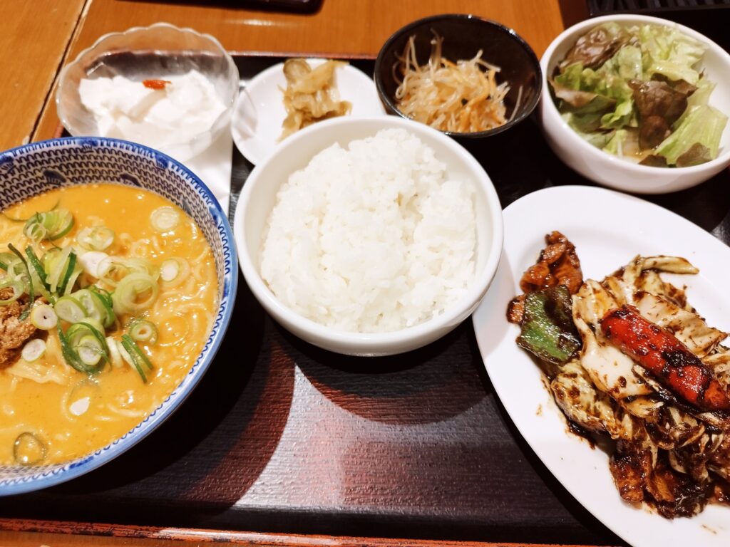 イオン京都桂川　拉拉飯店の拉拉定食