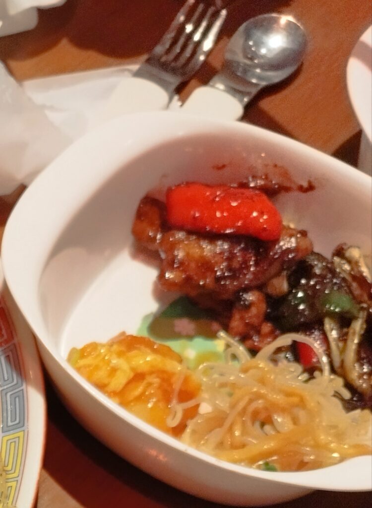 イオン京都桂川　拉拉飯店の子供用食器＆カトラリー